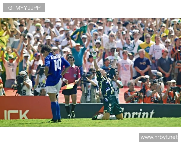 足球明星传奇之路揭秘天下足球背后的故事与荣耀